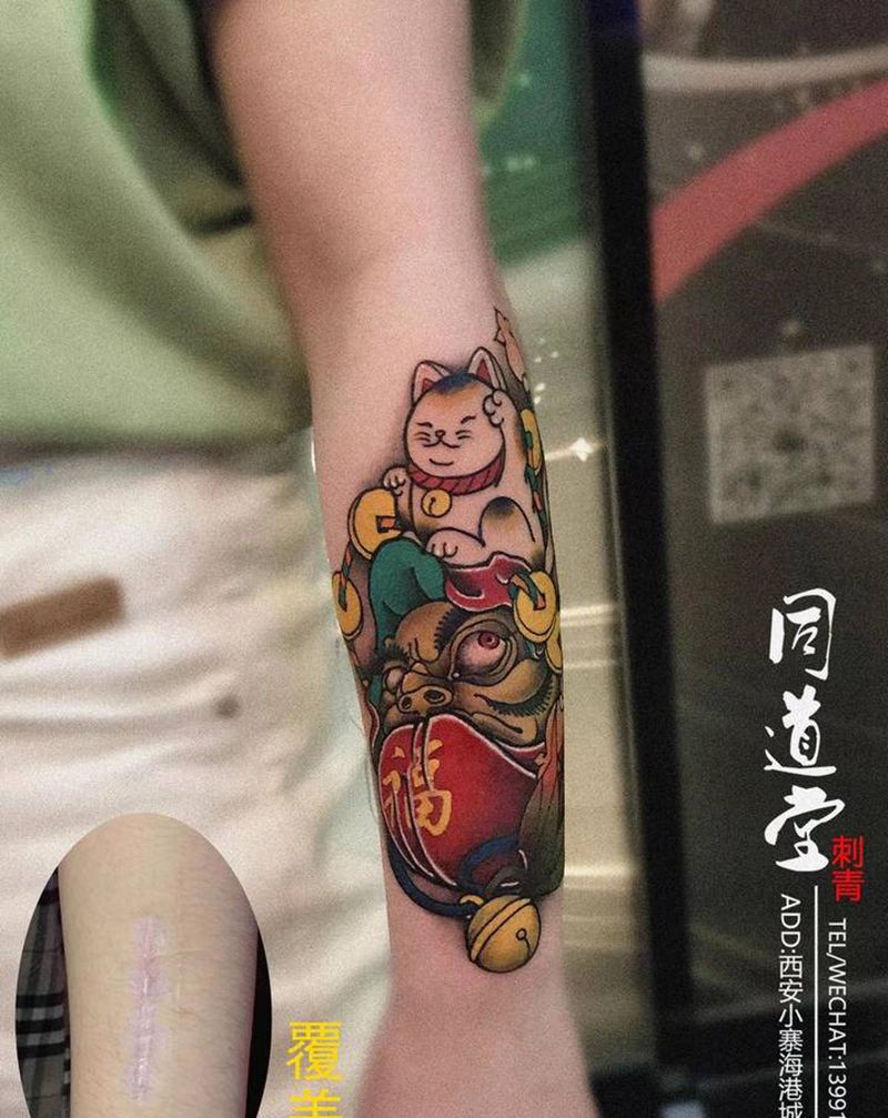 达摩蛋招财猫纹身图片_手臂新传统New School招财猫达摩蛋纹身图案