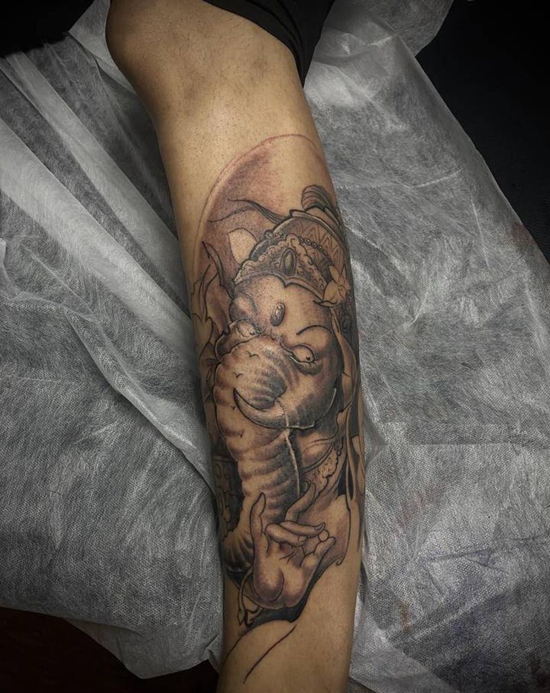 象神纹身图片_腿部纹身图案