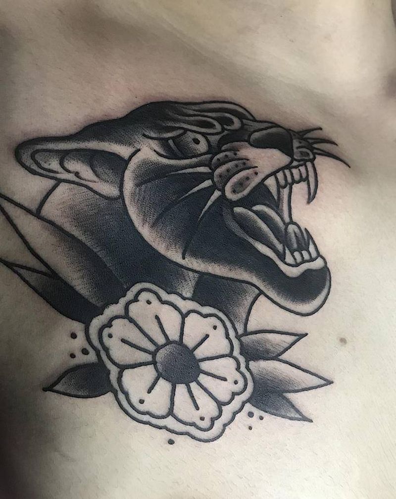 黑豹纹身图片_胸部Old School纹身图案