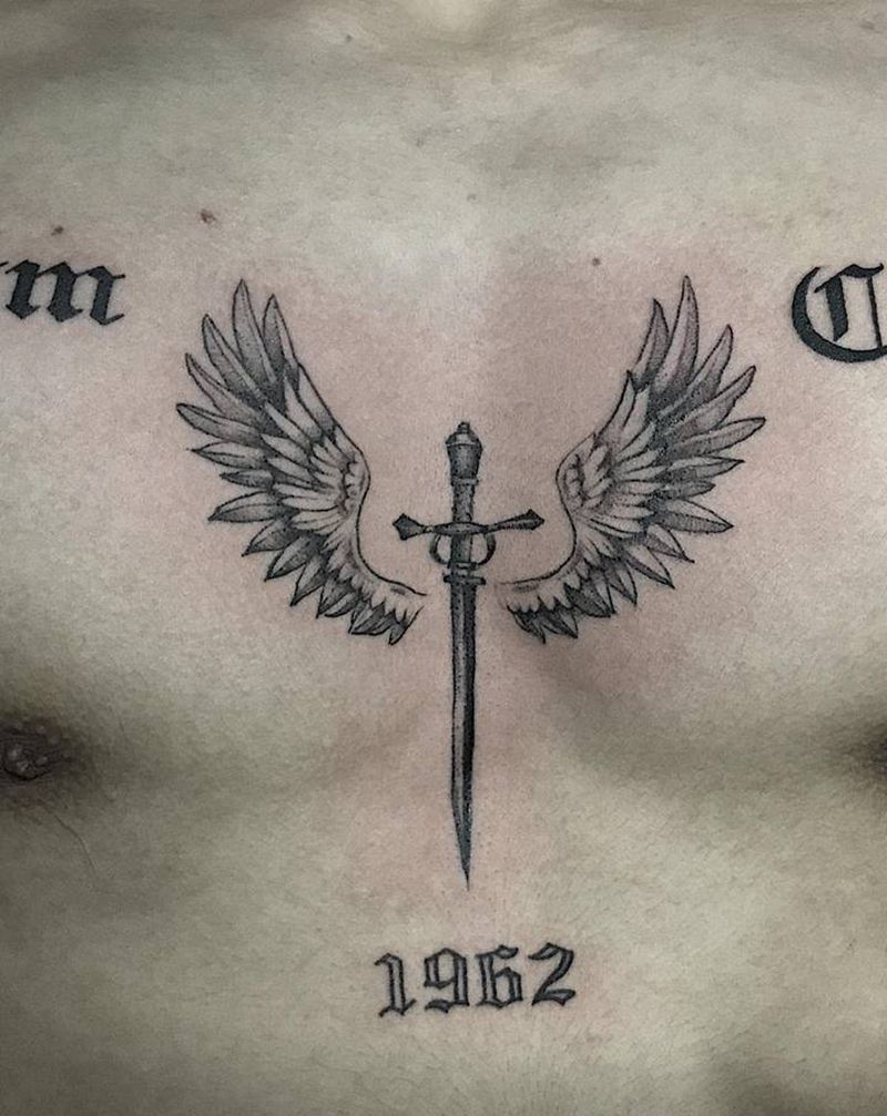 小图拼接纹身图片_胸部点刺字母纹身图案