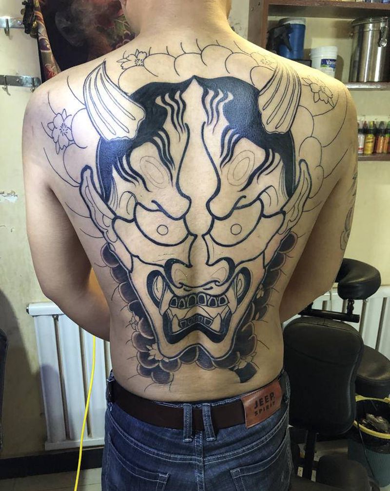 满背班若未完纹身图片_背部新传统老传统纹身图案