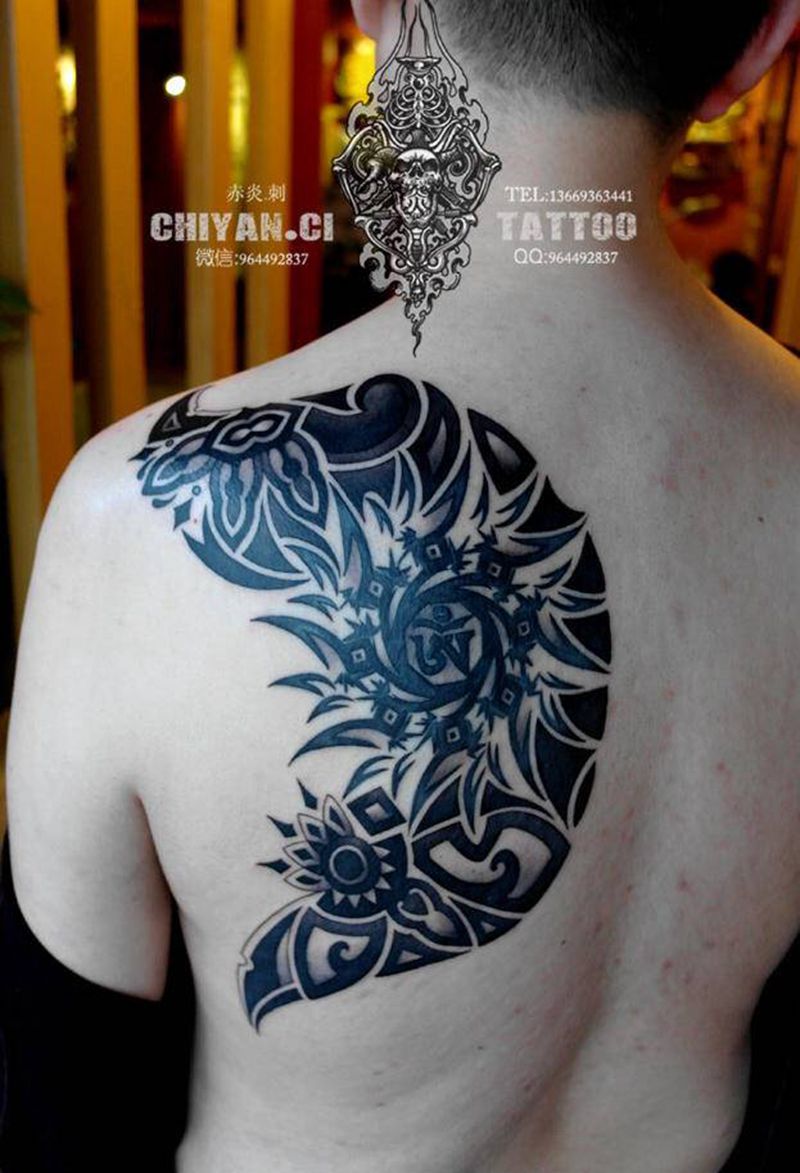 图腾修改+接新图，靳凯作品纹身图片_肩部背部图腾修改拼接设计纹身图案