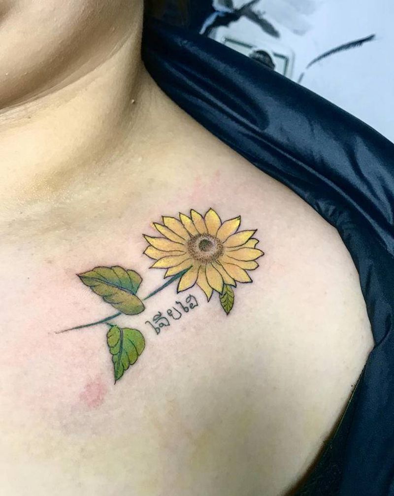 向日葵纹身图片_胸部向日葵纹身图案