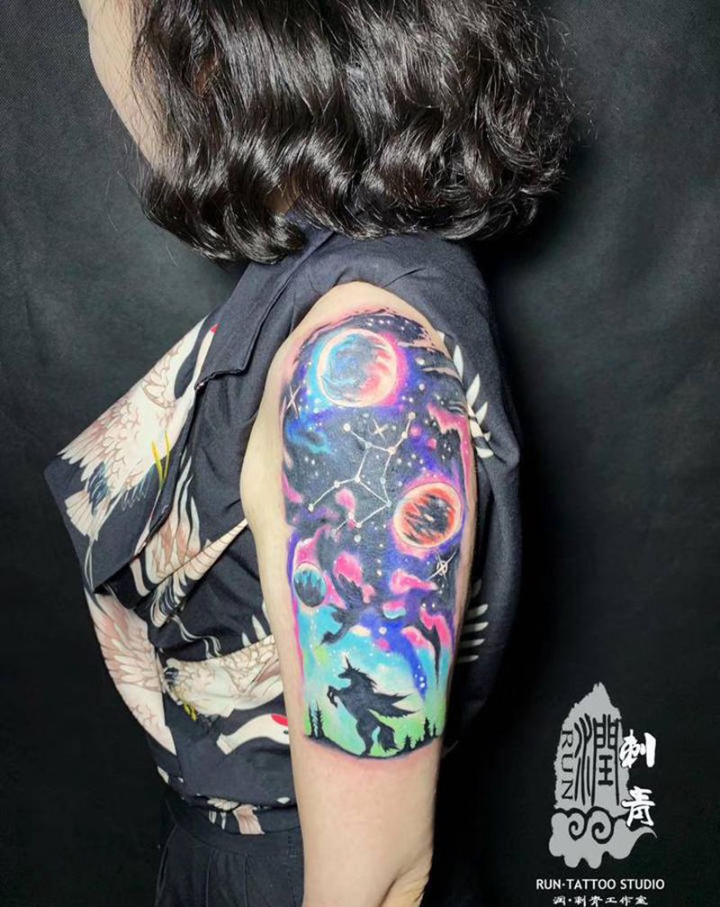 星空遮盖纹身图片_手部手臂水墨水彩重彩星空遮盖纹身图案