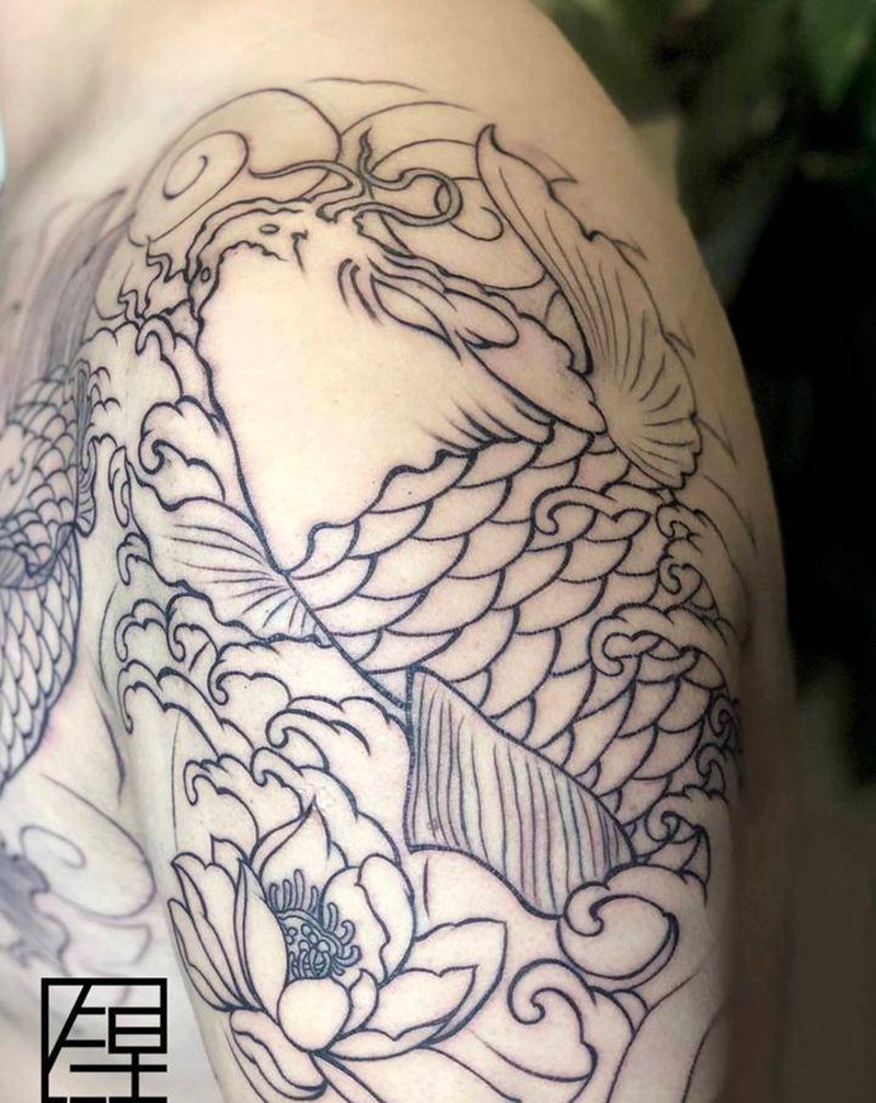 半胛双鱼 扩线部分纹身图片_胸部手臂老传统鱼半胛纹身图案