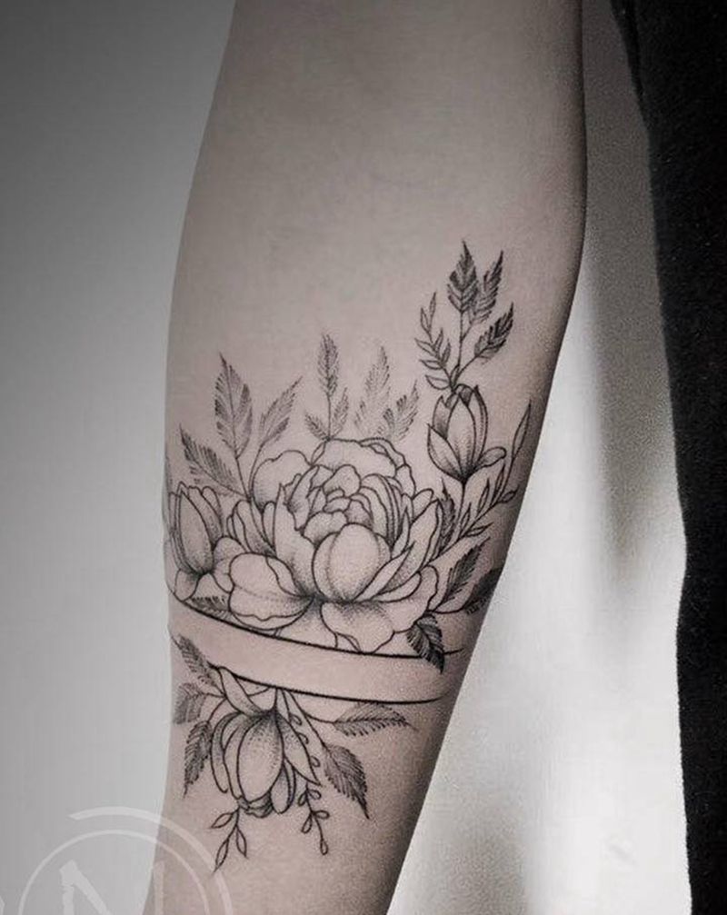 素花纹身图片_手臂肩部几何素花纹身图案