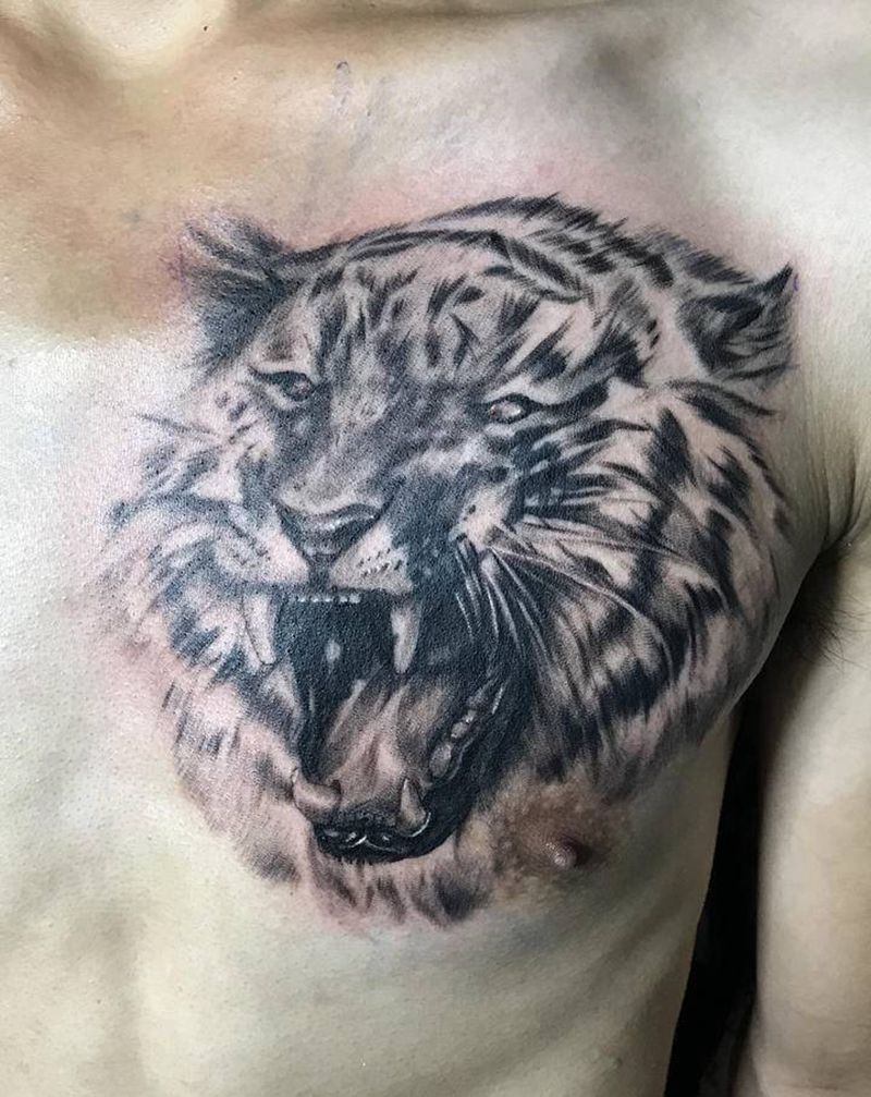 遮盖纹身图片_胸部纹身图案