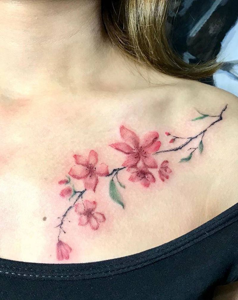 桃花纹身图片_肩部胸部水彩欧美写实纹身图案