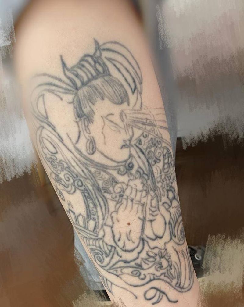 遮盖纹身图片_腿部欧美写实纹身图案