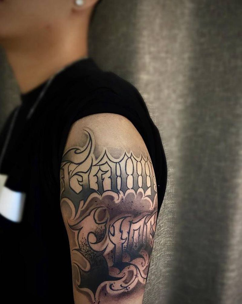 花体纹身图片_手臂花体字纹身图案