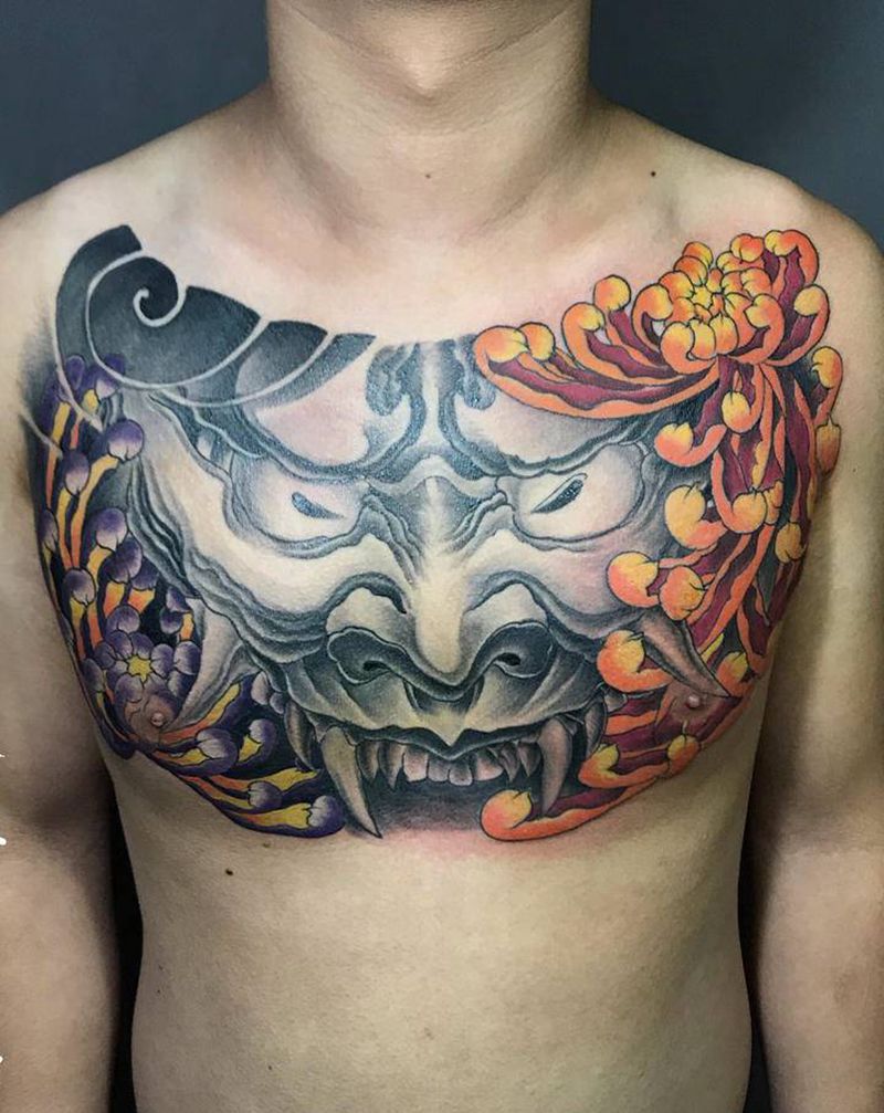 般若花胸纹身图片_胸部新传统纹身图案