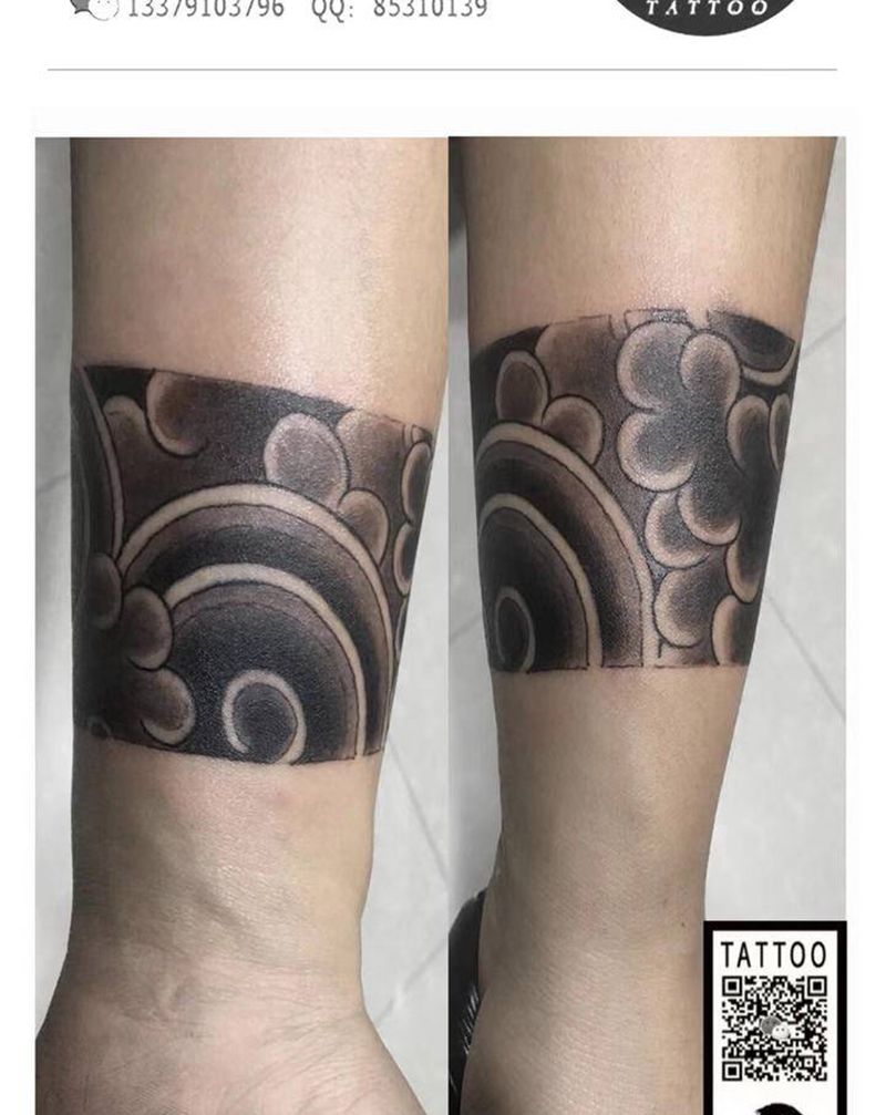 臂环纹身图片_手臂老传统云纹身图案