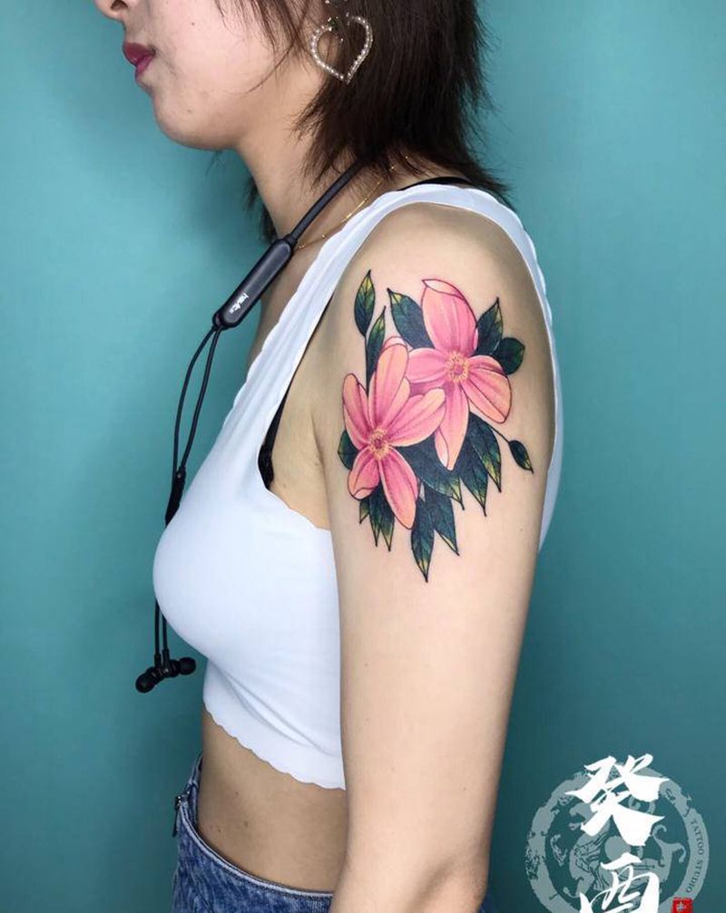 遮盖纹身图片_手臂花卉遮盖纹身图案