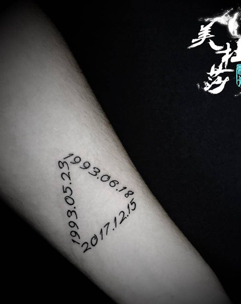 字母纹身图片_手臂小清新纹身图案