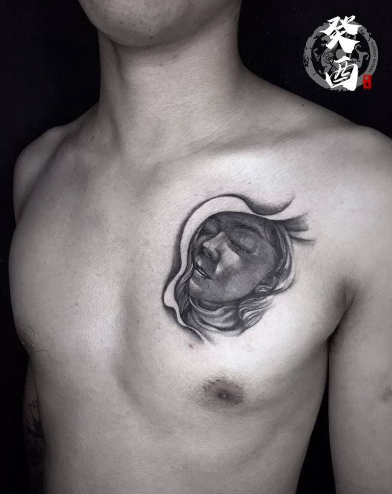 肖像纹身图片_胸部欧美写实纹身图案