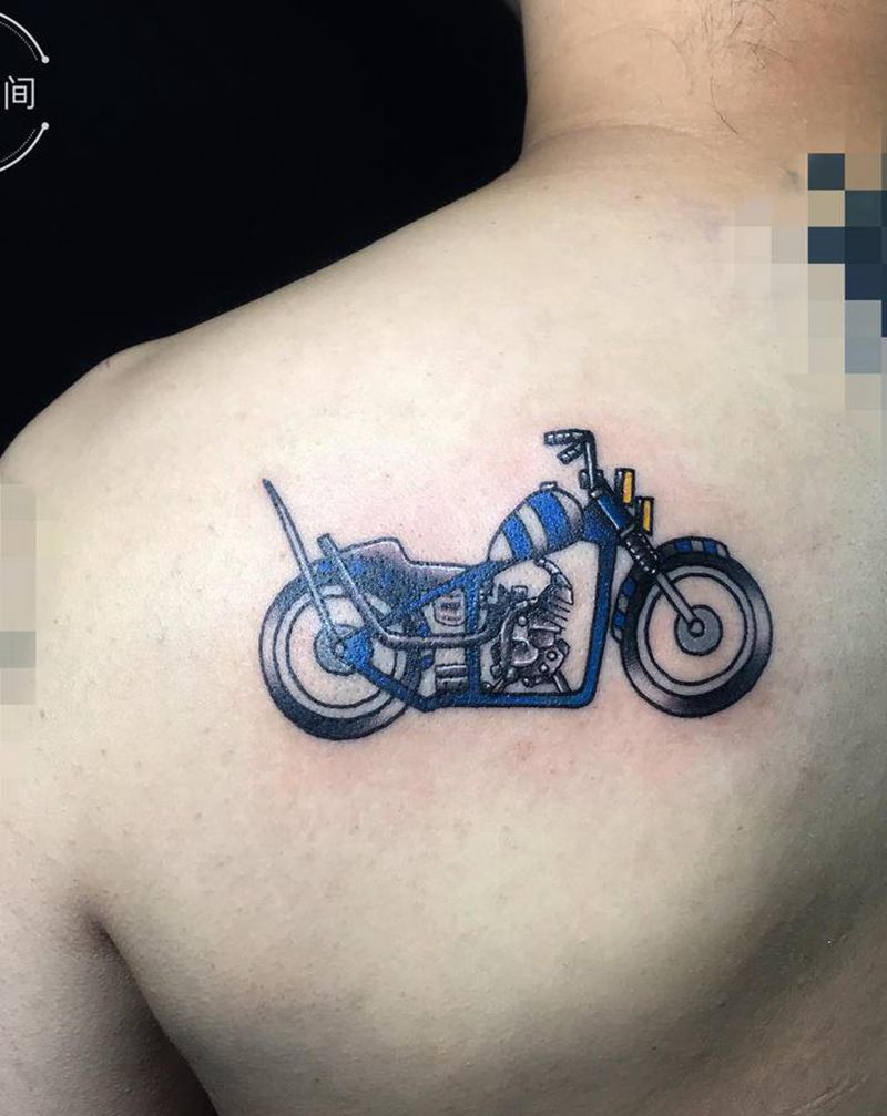 摩托车纹身图片_背部肩部Old School复古机车纹身图案