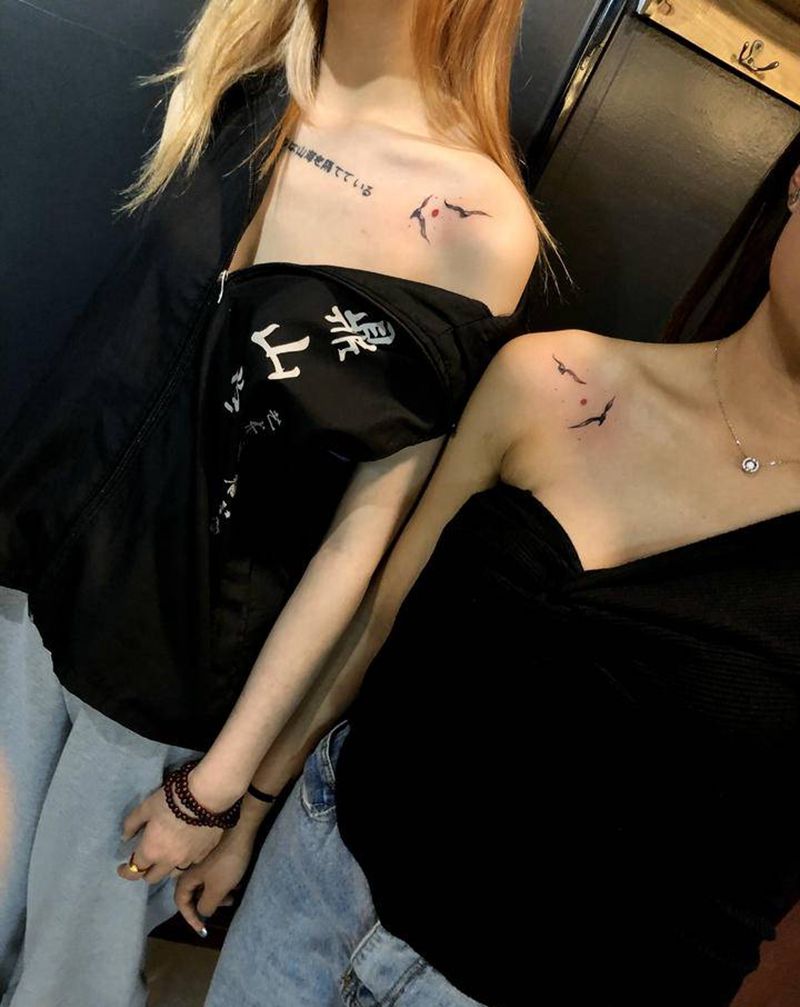 小清新纹身图片_肩部新传统几何纹身图案