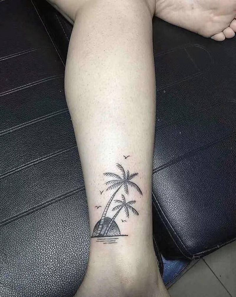椰子树纹身图片_腿部手臂点刺椰子树纹身图案