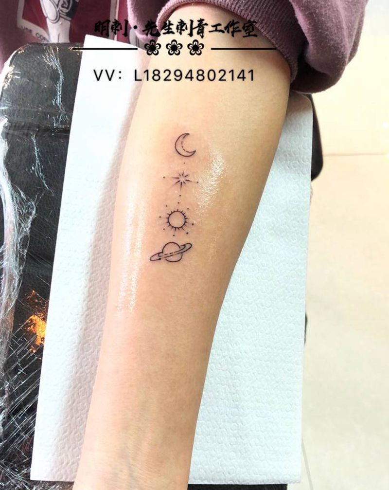 小清新纹身图片_手部几何纹身图案