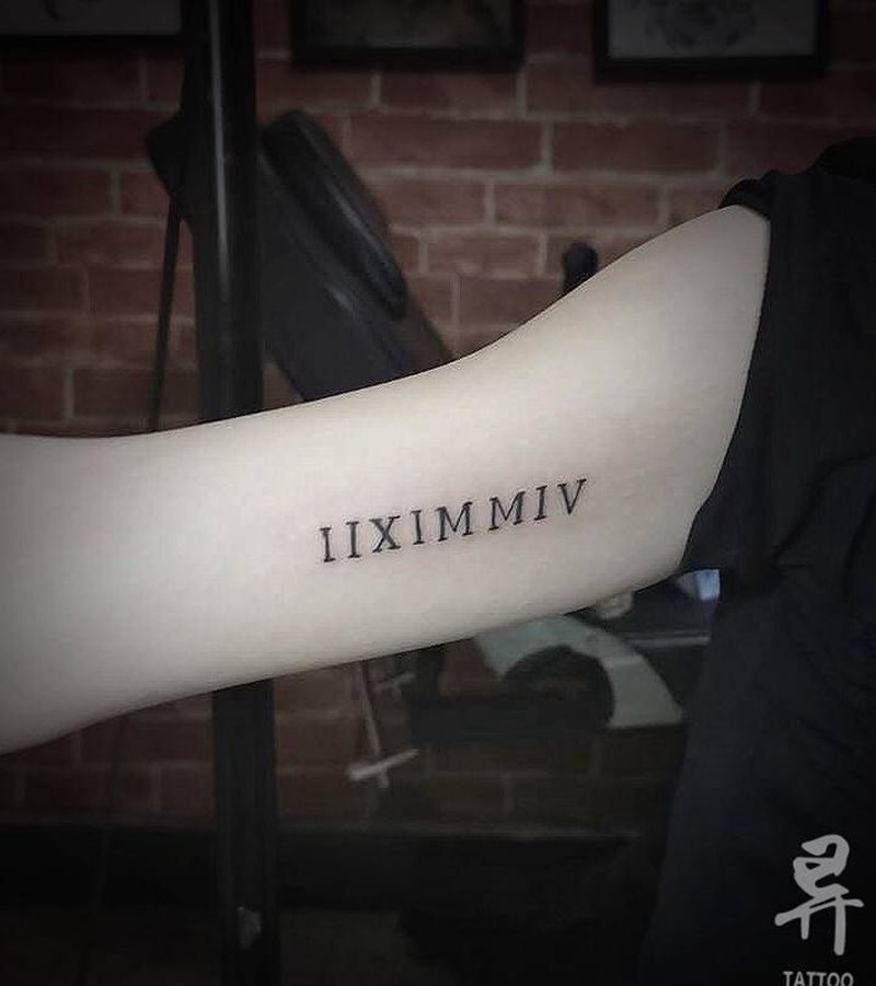 罗马数字纹身图片_手臂腿部字母纹身图案