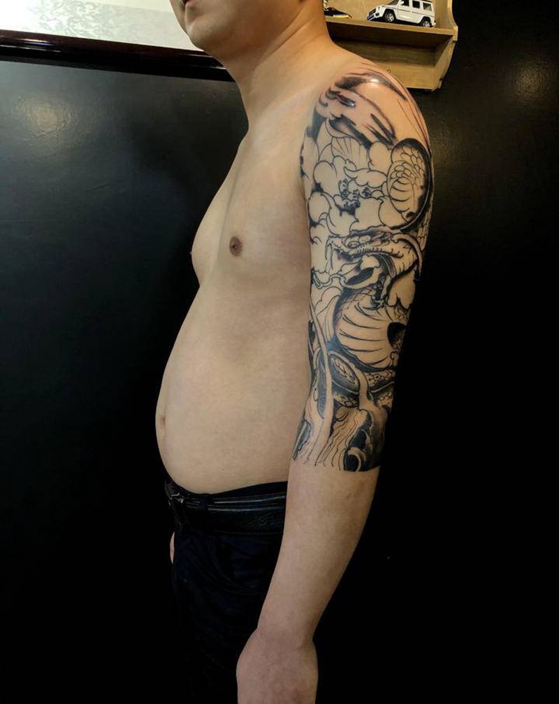 大蛇纹身图片_手臂新传统纹身图案