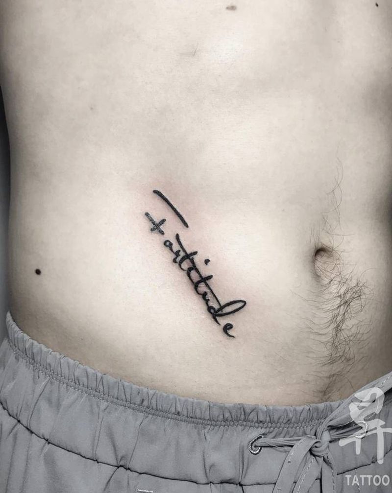 字母纹身图片_腹部花体字纹身图案