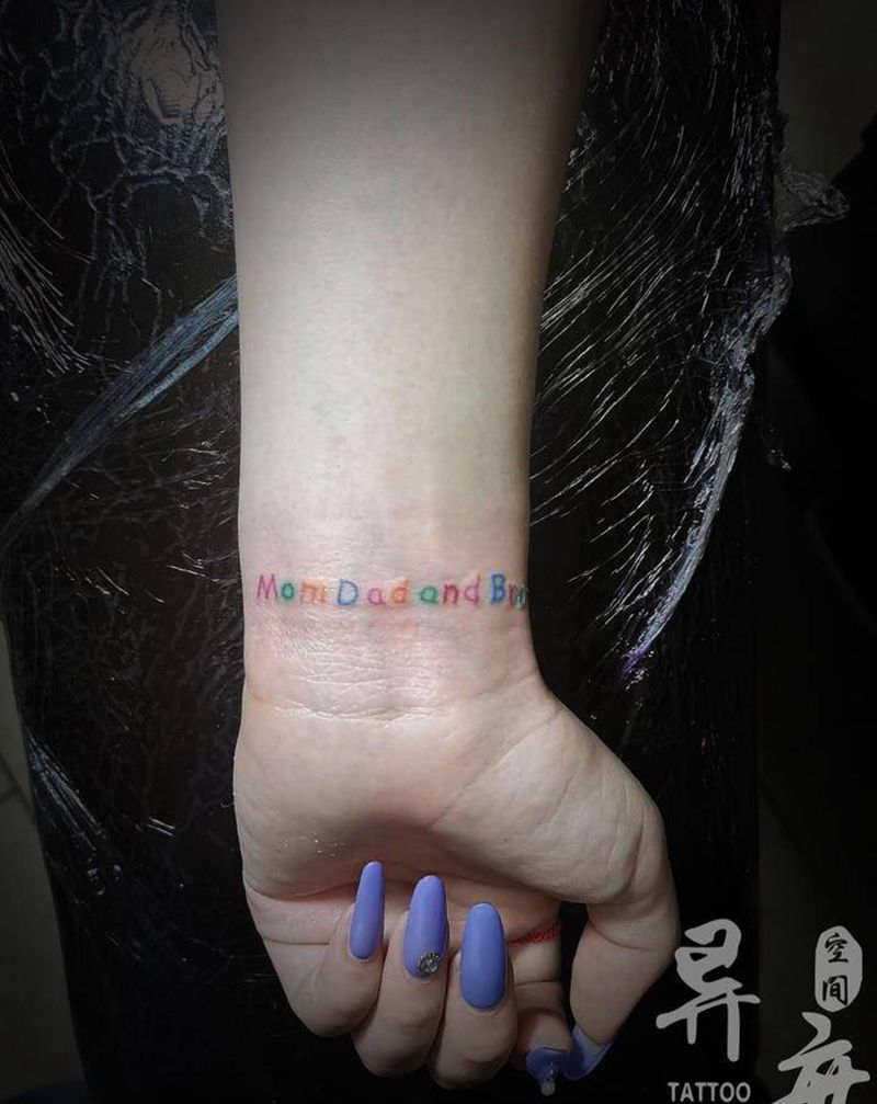 彩色字母纹身图片_腿部手臂花体字纹身图案