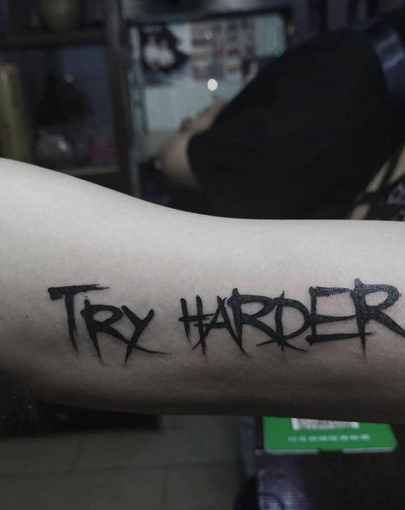 英文纹身图片_手臂腿部花体字水墨英语字体纹身图案