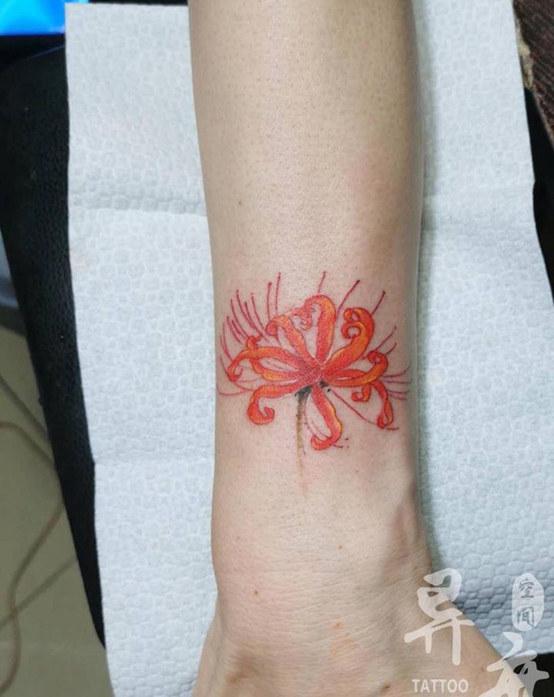 彼岸花纹身图片_手臂腿部水墨水彩纹身图案