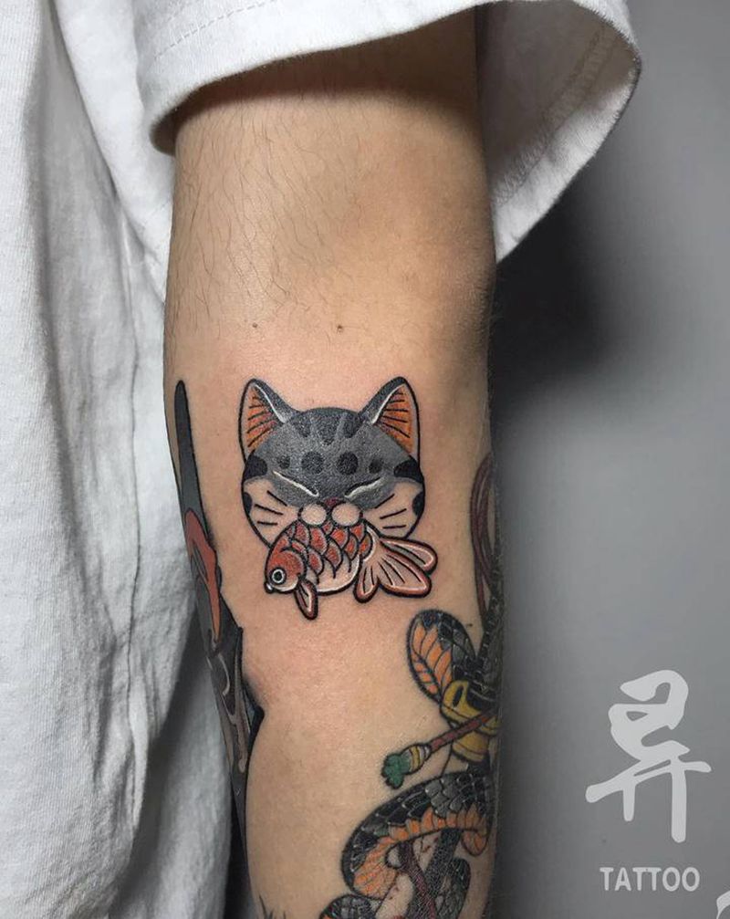 猫纹身图片_手臂老传统日式纹身图案