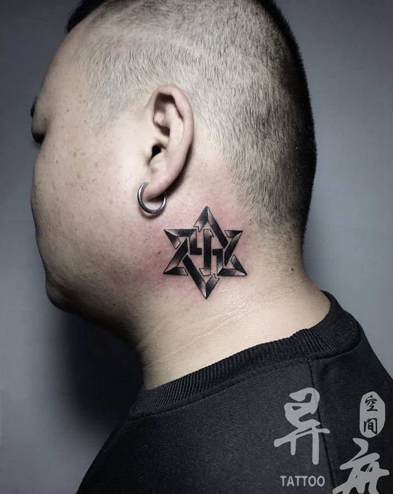 六芒星纹身图片_颈部几何纹身图案