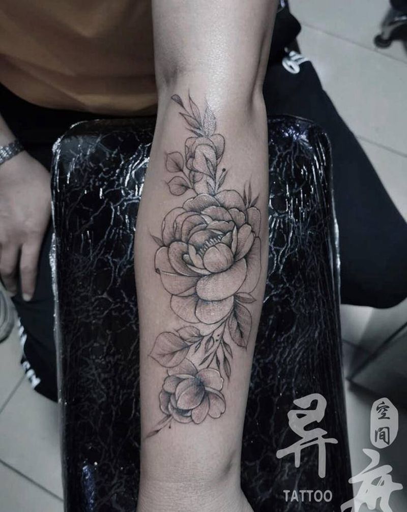 疤痕遮盖素花纹身图片_手臂点刺纹身图案