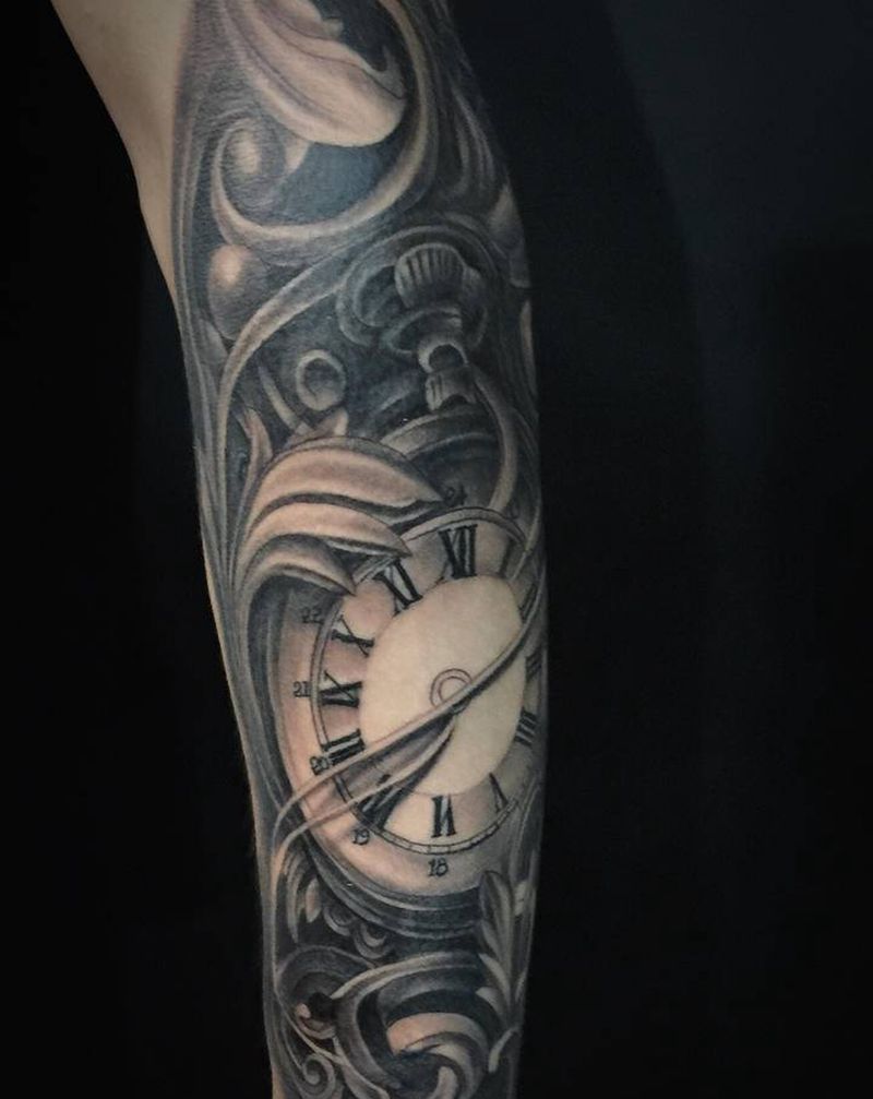 怀表未完成纹身图片_手臂纹身图案
