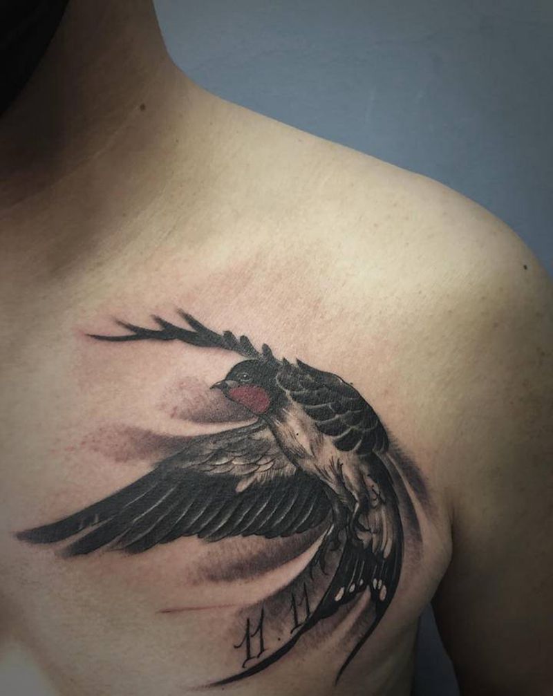 燕子纹身图片_胸部新传统纹身图案