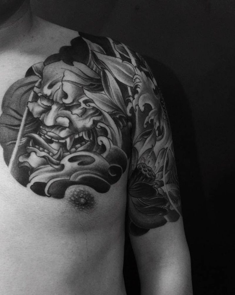 鲤鱼般若半胛纹身图片_肩部手臂纹身图案