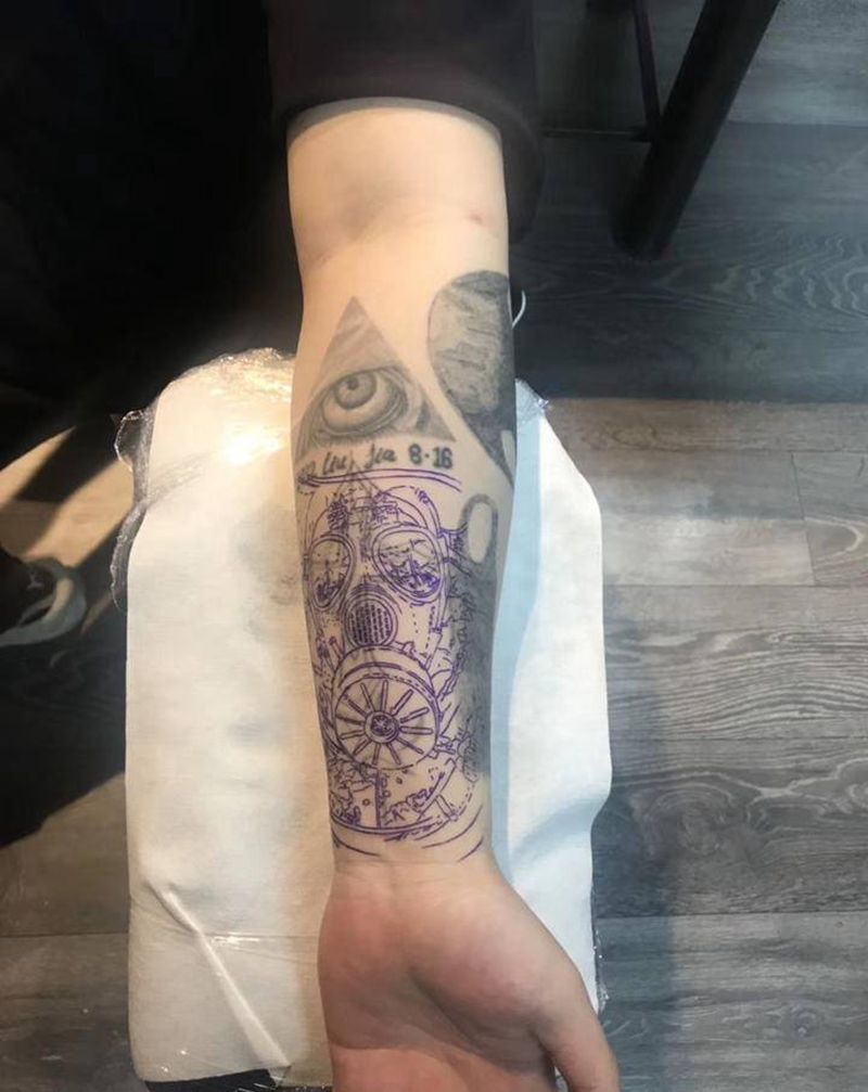 面具遮盖纹身图片_欧美写实纹身图案