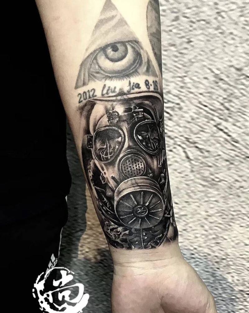 面具遮盖纹身图片_手臂欧美写实纹身图案