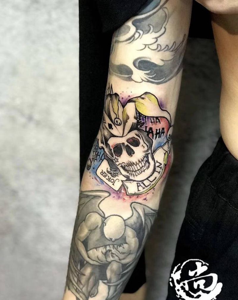 彩色骷髅小丑纹身图片_手臂New School纹身图案