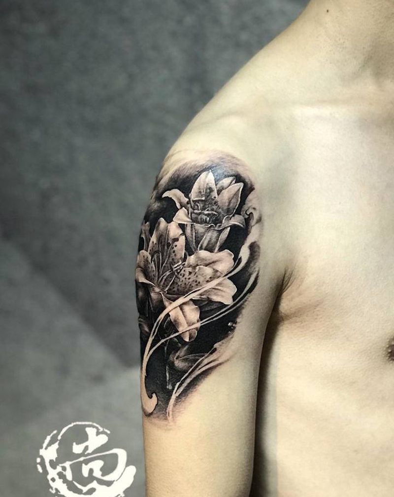 写实百合纹身图片_手臂欧美写实纹身图案
