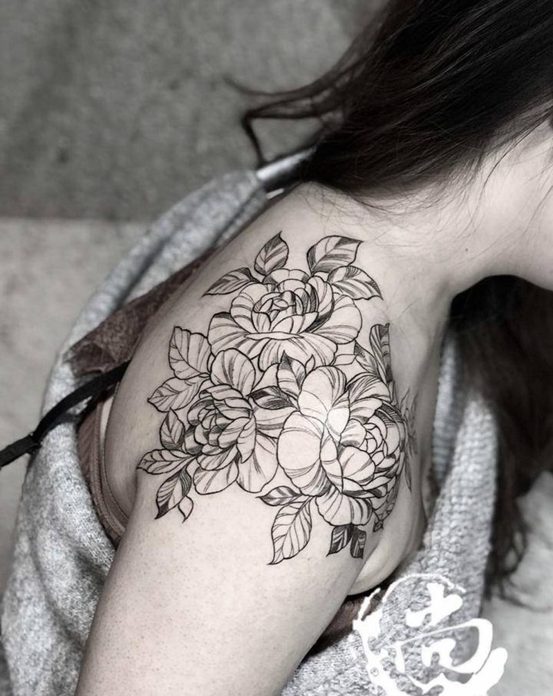 原创素花纹身图片_肩部图腾几何纹身图案