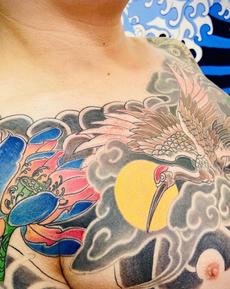 传统鹤花胸（未完成）纹身图片_胸部老传统纹身图案