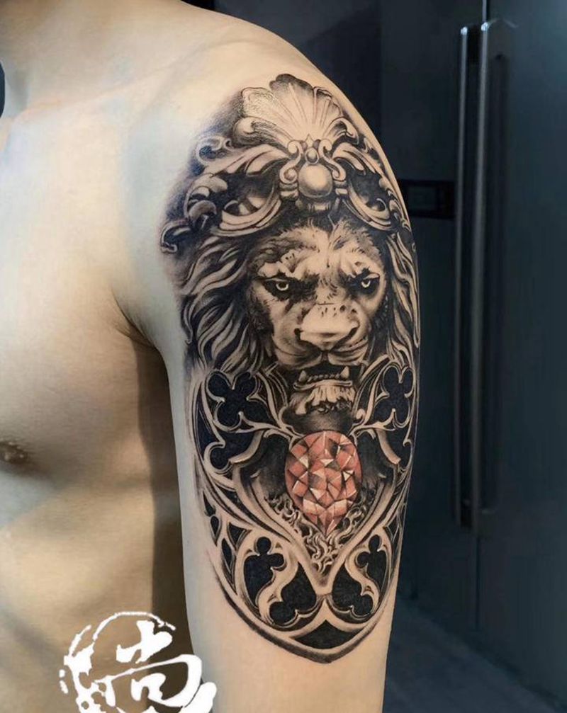 狮子纹身图片_手臂欧美写实纹身图案