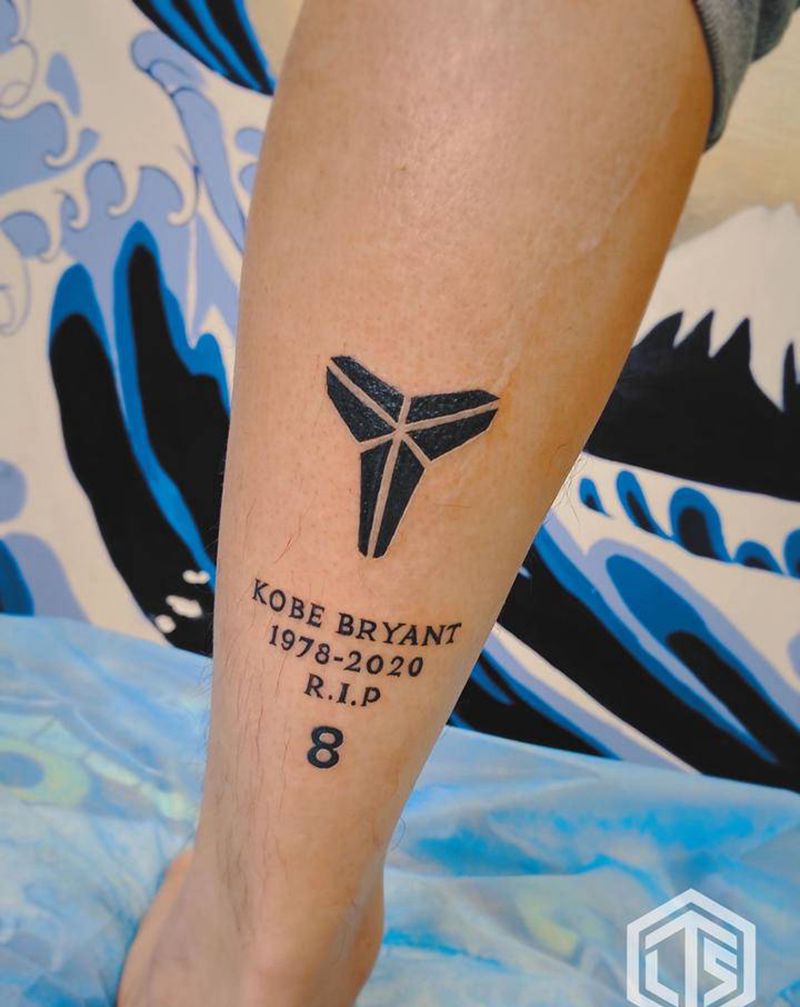 致敬科比纹身图片_腿部纹身图案
