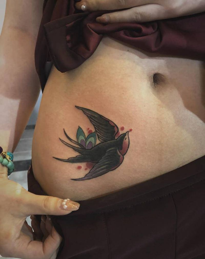 遮盖一枚纹身图片_腹部Old School纹身图案