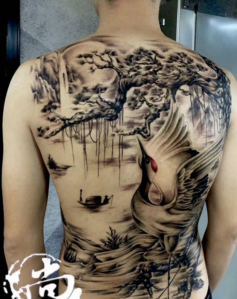 大仙鹤纹身图片_背部新传统纹身图案