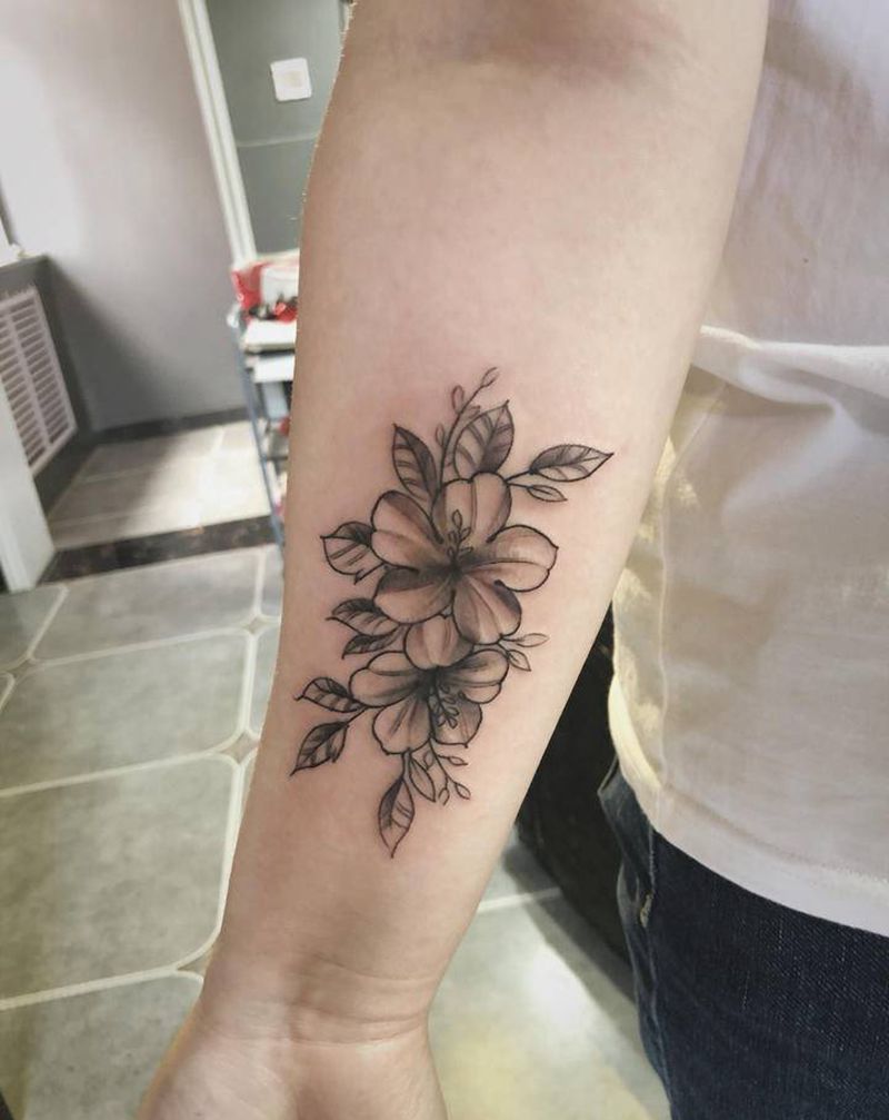 小清新纹身图片_臀部手部纹身图案