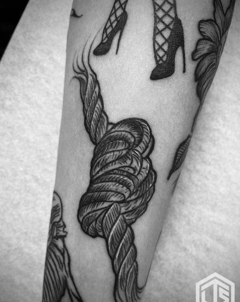 这种纹身图片_手臂Old School纹身图案