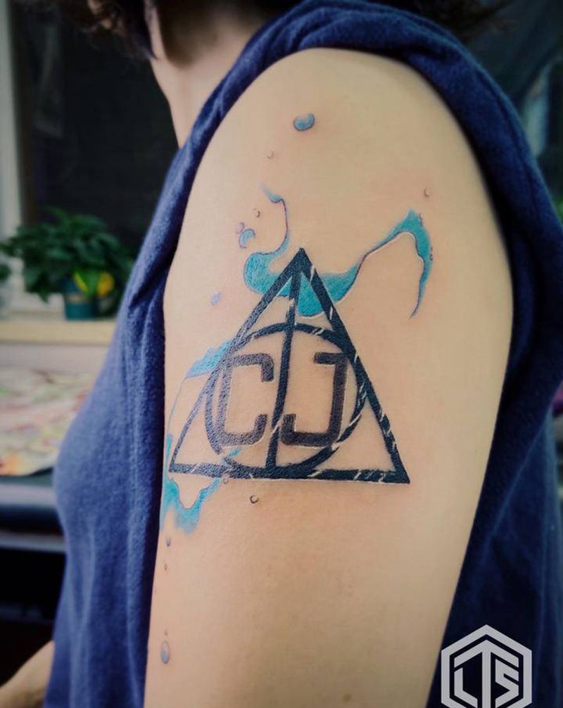 死亡圣器纹身图片_手臂水彩纹身图案