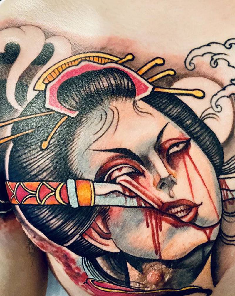 生首纹身图片_胸部新传统New School刀日式女人纹身图案