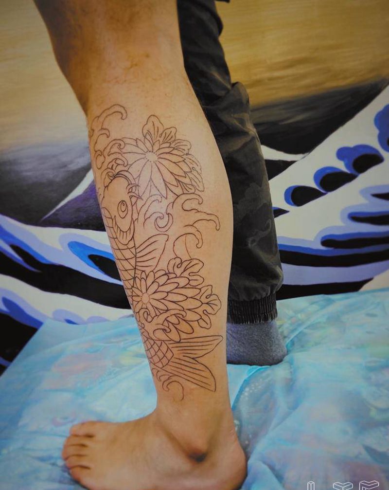 小腿鱼菊纹身图片_腿部老传统纹身图案